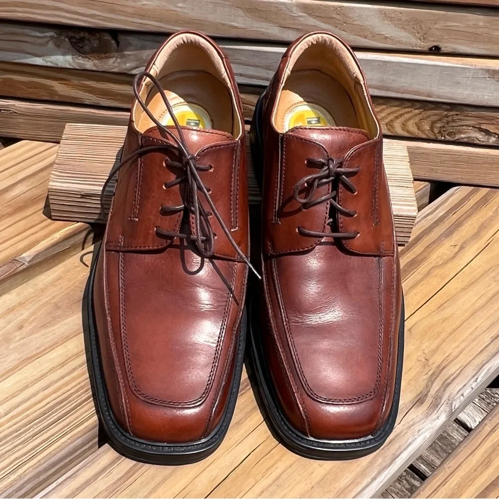 - Dockers Sz 10 Perspective Tan Leather Oxford Dress Shoes! EUC!